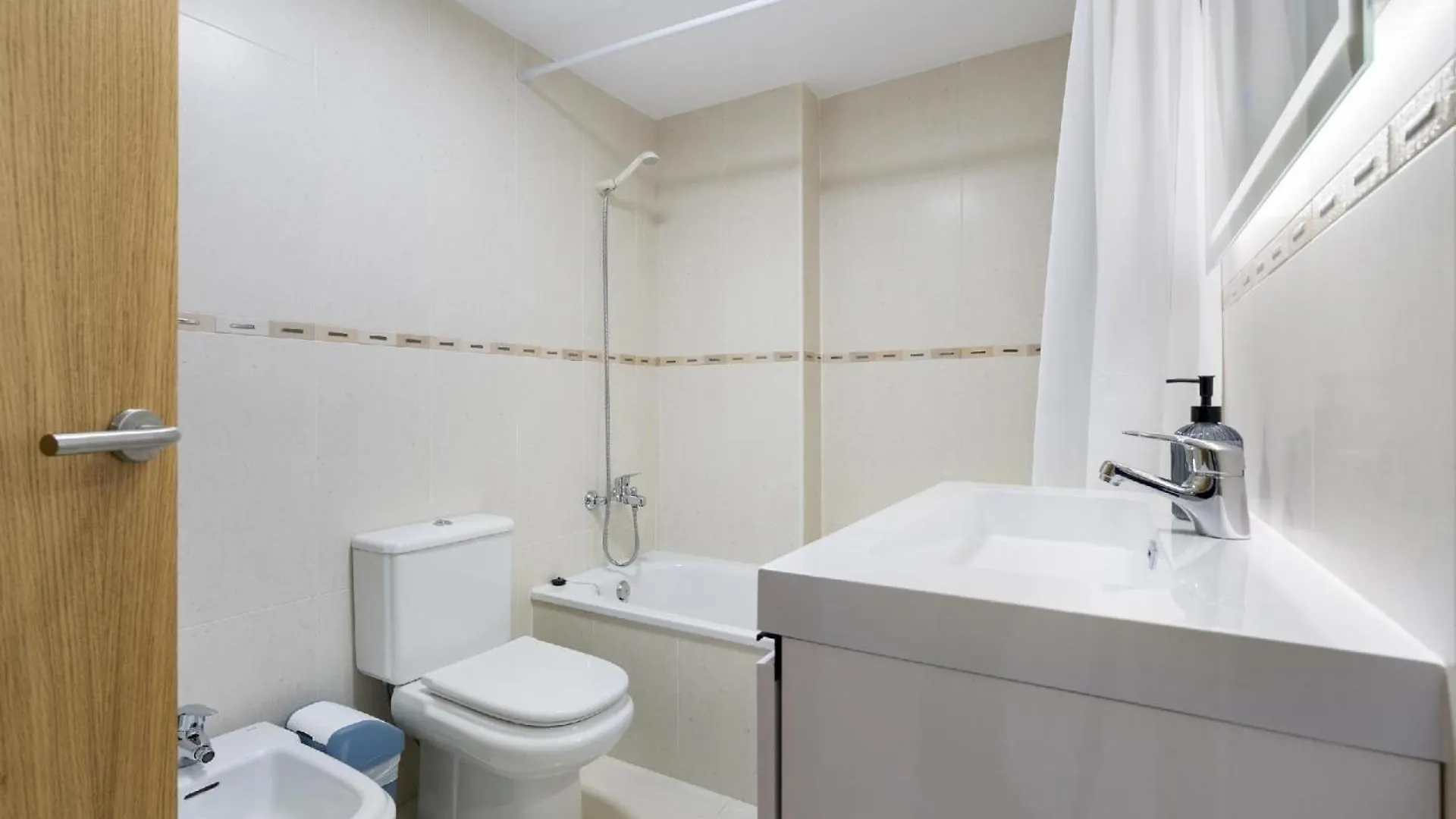 Apartment Ferienwohnung Fuer 6 Personen Ca 64 Qm In Roses, Costa Brava Golf De Roses Spain